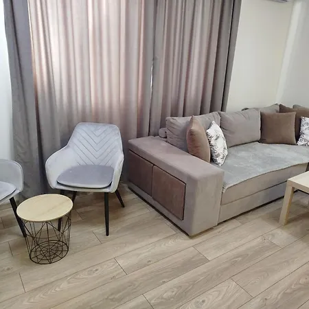 Apartament Asteri *